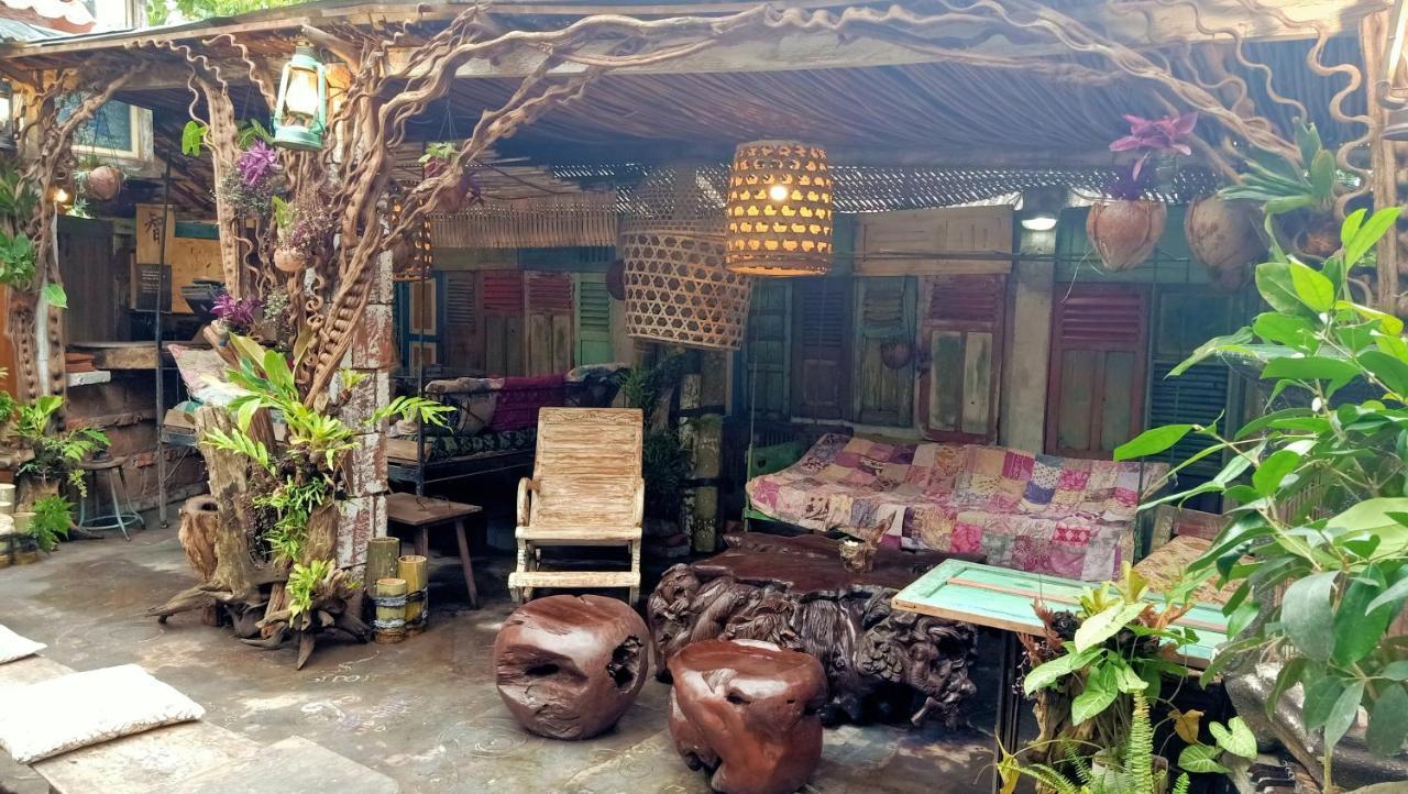 Santhiku Hotel & Spa Lovina Dış mekan fotoğraf