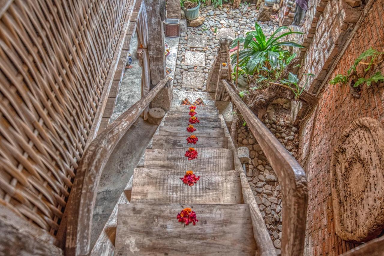 Santhiku Hotel & Spa Lovina Dış mekan fotoğraf