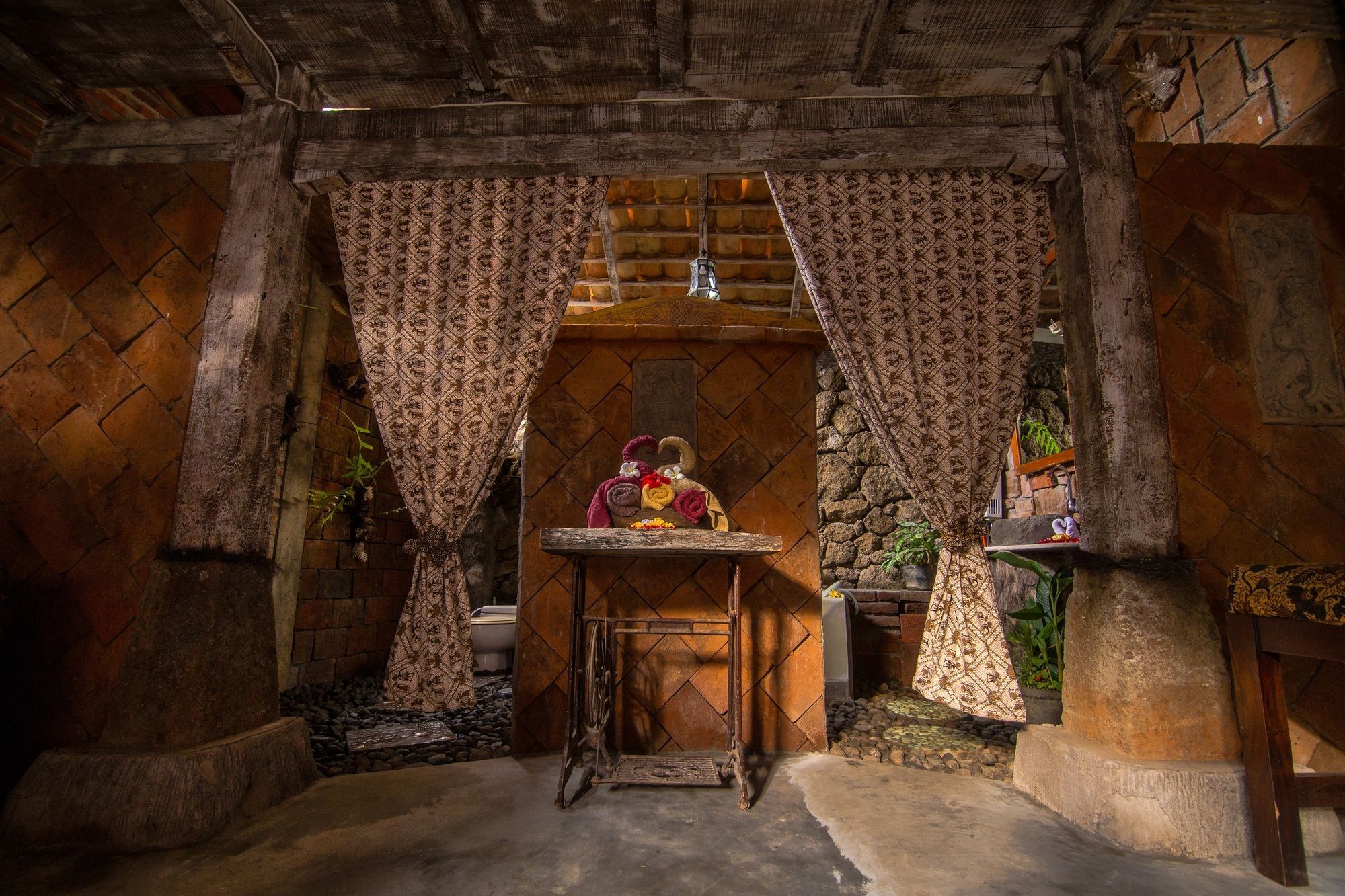 Santhiku Hotel & Spa Lovina Dış mekan fotoğraf