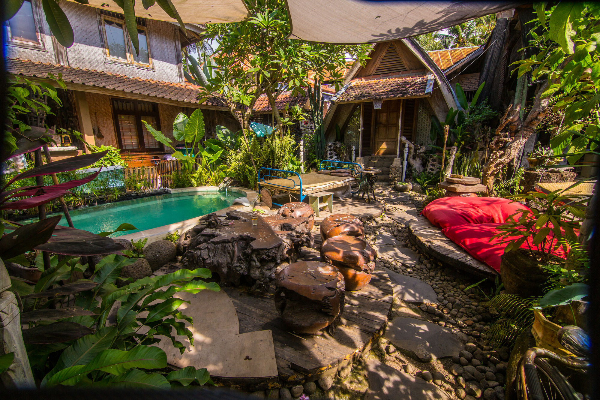Santhiku Hotel & Spa Lovina Dış mekan fotoğraf