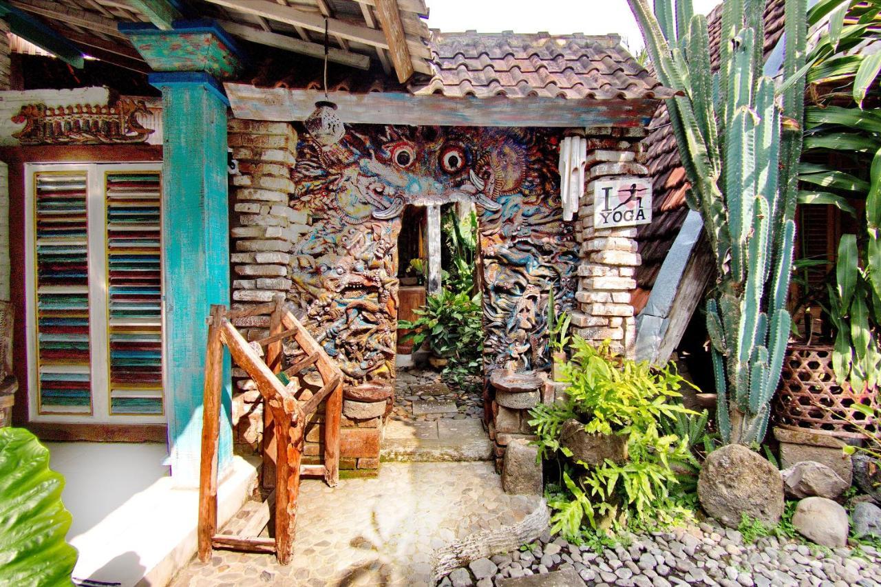 Santhiku Hotel & Spa Lovina Dış mekan fotoğraf