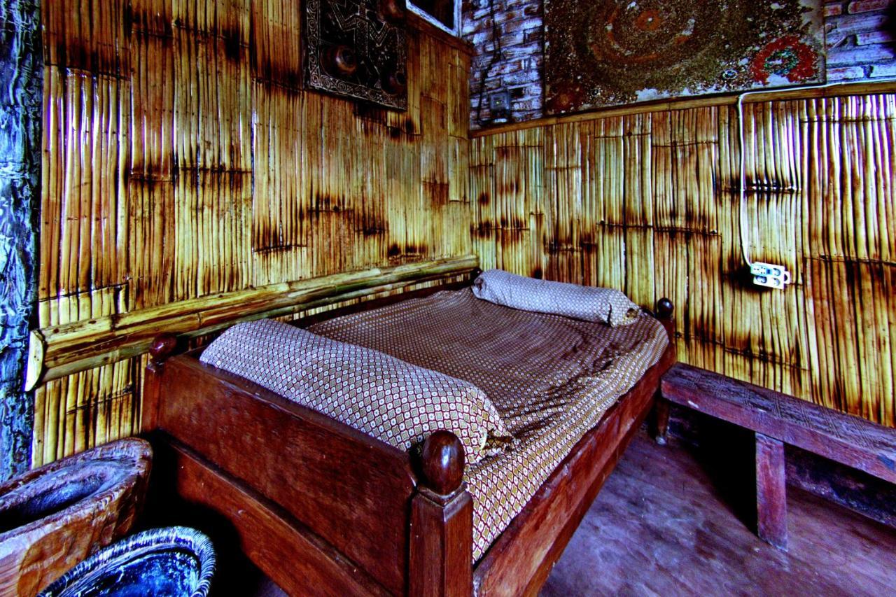 Santhiku Hotel & Spa Lovina Dış mekan fotoğraf