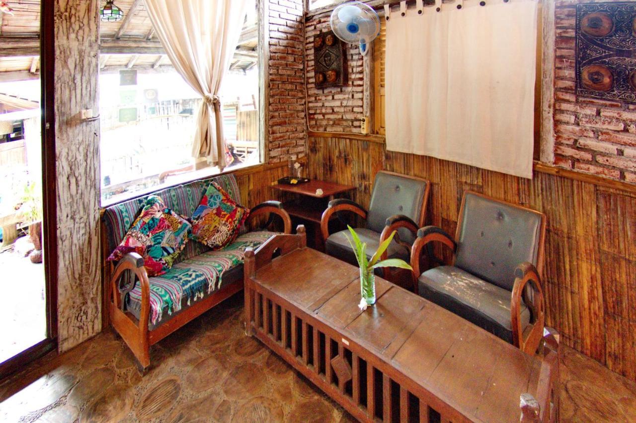 Santhiku Hotel & Spa Lovina Dış mekan fotoğraf